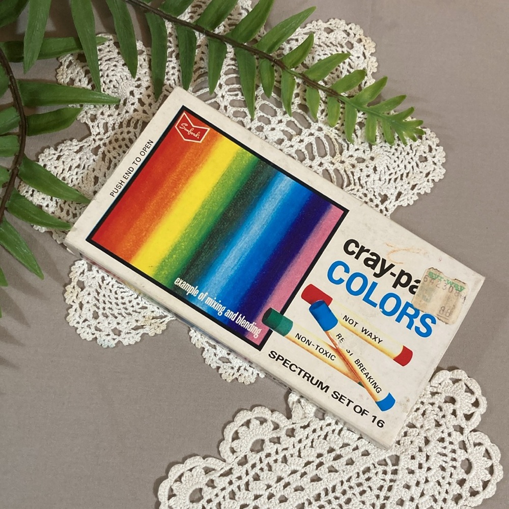 Vintage Cray-Pas Colors Spectrum Set of 16 Oil Pastels